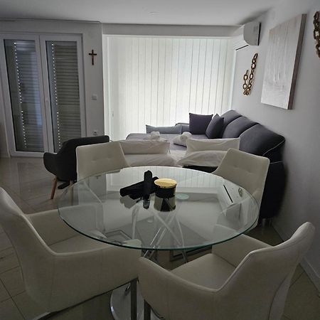 Apartman Stella 洛瓦尼斯卡 外观 照片