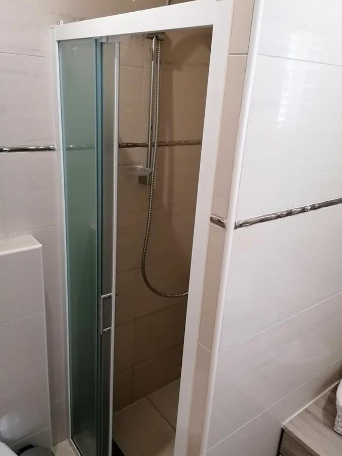 Apartman Stella 洛瓦尼斯卡 外观 照片